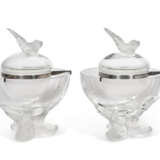 A PAIR OF LALIQUE COLORLESS AND FROSTED GLASS 'IGOR' CAVIAR SERVERS - Foto 5