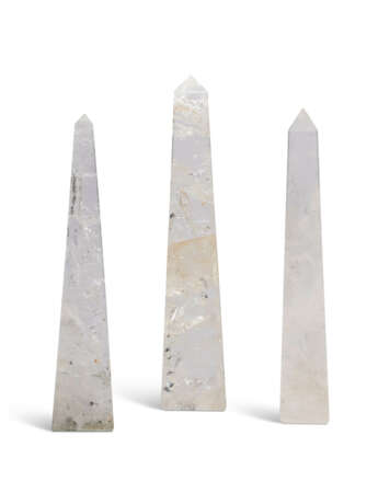 A GROUP OF THREE ROCK CRYSTAL OBELISKS - фото 2