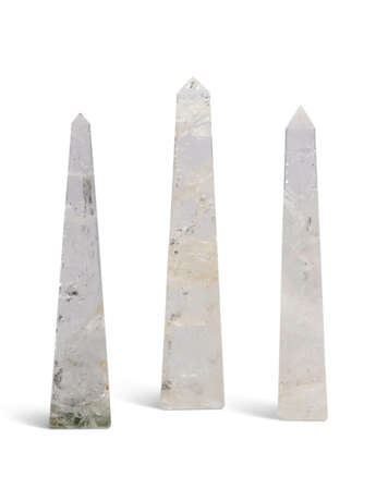 A GROUP OF THREE ROCK CRYSTAL OBELISKS - фото 6