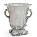 A SHEFFIELD-PLATED TWO-HANDLED WINE COOLER - фото 2