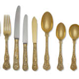 AN ELIZABETH II SILVER-GILT FLATWARE SERVICE - photo 1