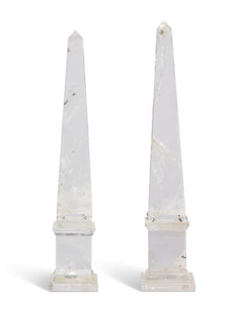 TWO ROCK CRYSTAL OBELISKS - photo 3