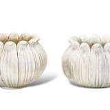 A PAIR OF MARBLE LOTUS-FORM JARDINIERES - photo 4