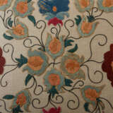 AN OTTOMAN SILK AND LINEN EMBROIDERED PANEL, NOW AS A BOLSTER - photo 4