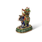 A COMPLETE SET OF GEM-SET GILT AND ENAMELED CHESS PIECES - Foto 5