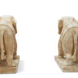 A PAIR OF FINELY CARVED WHITE MARBLE ELEPHANTS - фото 3
