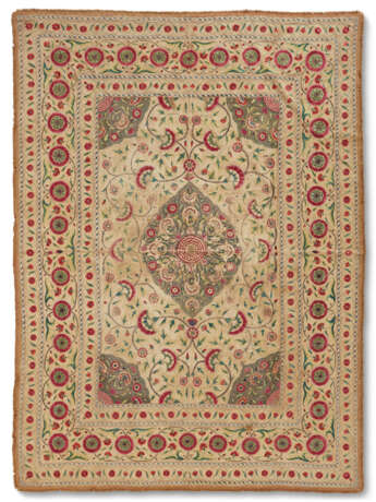 AN INDO-PORTUGUESE SUMMER CARPET OR COVERLET - photo 2