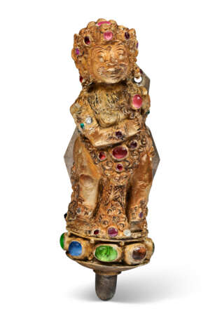 A STONE-INLAID GILT-METAL RAKSHASA-FORM KRIS HANDLE - Foto 1