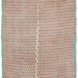 A CENTRAL ASIAN SILK AND COTTON IKAT HANGING - Foto 2