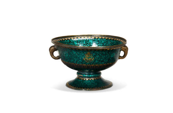 A GROUP OF INDIAN ENAMELED ARMORIAL TABLEWARES - фото 2