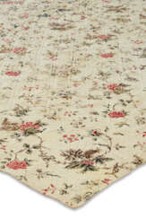 AN INDIAN EXPORT PAINTED COTTON COVERLET