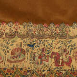 TWO INDIAN WOOL WOVEN AND EMBROIDERED BORDERS - Foto 9
