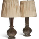 A PAIR OF ENAMEL BRASS VASES, NOW MOUNTED AS LAMPS - фото 3