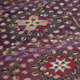 A CENTRAL ASIAN EMBROIDERED SILK IKAT SUSANI - фото 3