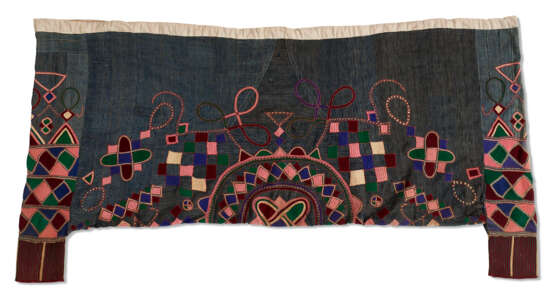 A PAIR OF EMROIDERED MEN'S PANTS, HAUSA - photo 2