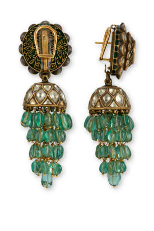 TWO PAIRS OF INDIAN MULTI-GEM EARRINGS - photo 7