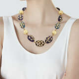 AN INDIAN MULTI-GEM AND DIAMOND NECKLACE - фото 2