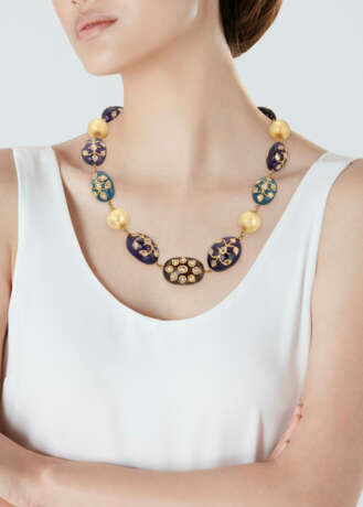 AN INDIAN MULTI-GEM AND DIAMOND NECKLACE - photo 2
