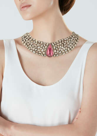 AN INDIAN PINK TOURMALINE AND DIAMOND NECKLACE - Foto 2