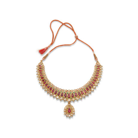 AN INDIAN MULTI-GEM AND DIAMOND NECKLACE - Foto 1