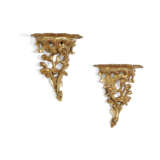 A PAIR OF GEORGE II STYLE GILTWOOD WALL BRACKETS - photo 2