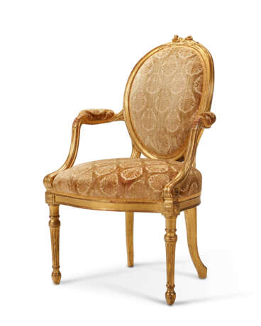 A MATCHED PAIR OF GEORGE III GILTWOOD ARMCHAIRS - фото 3