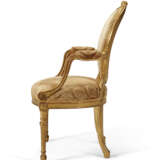 A MATCHED PAIR OF GEORGE III GILTWOOD ARMCHAIRS - фото 4