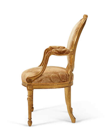 A MATCHED PAIR OF GEORGE III GILTWOOD ARMCHAIRS - photo 4