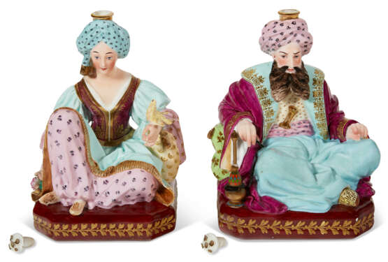 A PAIR OF JACOB PETIT PORCELAIN FIGURAL SCENT BOTTLES AND TWO STOPPERS - photo 6
