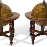 A PAIR OF GEORGE IV TERRESTRIAL AND CELESTIAL MINIATURE TABLE GLOBES - Foto 4