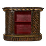 AN ENGLISH CALAMANDER-GRAINED AND PARCEL-GILT LIBRARY TABLE - photo 3