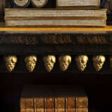 AN ENGLISH CALAMANDER-GRAINED AND PARCEL-GILT LIBRARY TABLE - photo 6