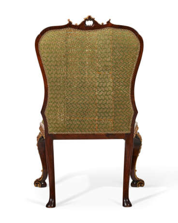 AN EARLY GEORGE III WALNUT AND PARCEL-GILT SIDE CHAIR - Foto 5