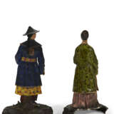A PAIR OF PAINTED PLASTER FIGURES - Foto 3