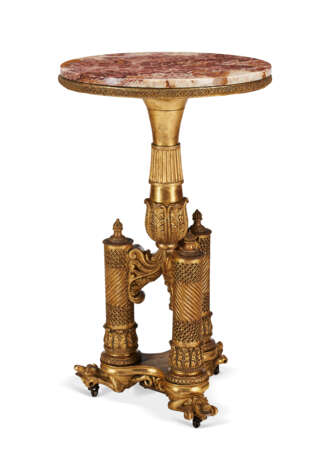 A NORTH EUROPEAN GILTWOOD OCCASIONAL TABLE - Foto 3