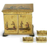 A WILLIAM IV YELLOW, CREAM-JAPANNED, AND GILT JEWEL CABINET - Foto 3