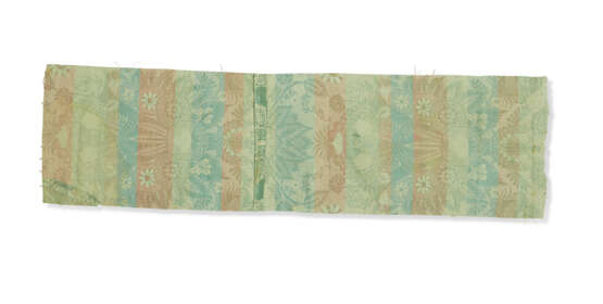 A GROUP OF SEVEN ENGLISH OR CONTINENTAL LIGHT GREEN SILKS - Foto 18