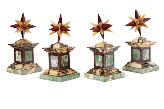 A SET OF FOUR SPECIMEN MARBLE ORNAMENTS - фото 3