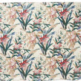 A PARTIAL BOLT OF FLORAL AND FOLIATE CHINTZ - Foto 5