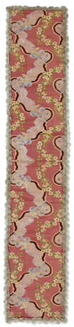 A LENGTH OF FRENCH SILK BROCADE - Foto 2