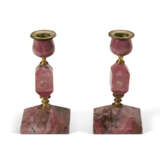A PAIR OF RHODONITE AND GILT-METAL CANDLESTICKS - photo 5