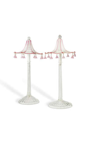 A PAIR OF VENETIAN CLEAR AND RUBY GLASS TABLE LAMPS - photo 2