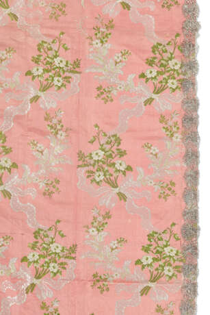 TWO SILK BROCADES IN THE SALMON PALETTE - photo 1