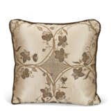 A PAIR OF CREAM SILK AND METALLIC EMBROIDERED CUSHIONS - photo 4