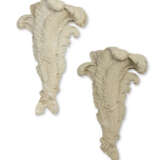 A PAIR OF FRENCH PLASTER WALL APPLIQUES - Foto 2