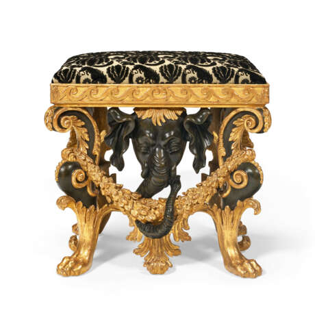 A PAIR OF GEORGE II EBONIZED AND PARCEL-GILT STOOLS - фото 2
