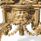 A PAIR OF GEORGE III GILTWOOD TORCH&#200;RES - Foto 8