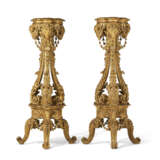 A PAIR OF GEORGE III GILTWOOD TORCH&#200;RES - photo 10
