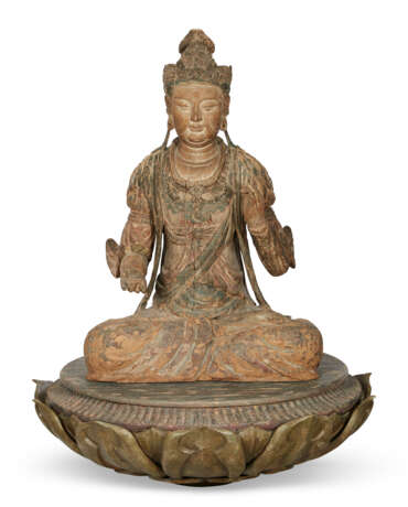 A LARGE AND RARE CHINESE PAINTED WOOD FIGURE OF GUANYIN - Foto 1