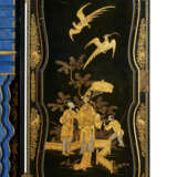 A GEORGE II GREEN AND GILT-JAPANNED AND PARCEL-GILT BUREAU CABINET - Foto 6